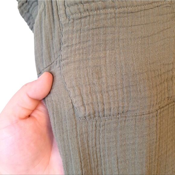 Abercrombie & Fitch Women's Olive Green Gauzy Cotton Romper Size LP - Picture 4 of 5